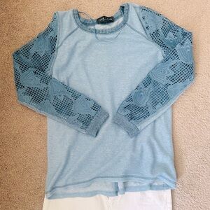 (3 for $30) Love ❤️ Kuza (small) light, breathable, blue sweater